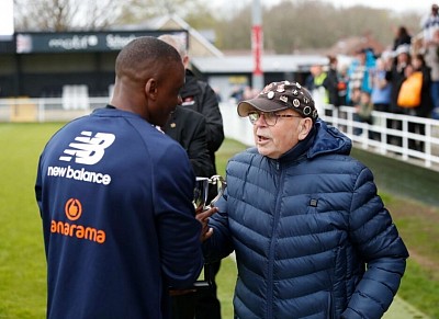 Fred Hughes presents award to John Lufudu